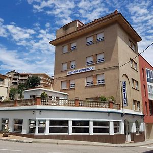 Hostal Portbou